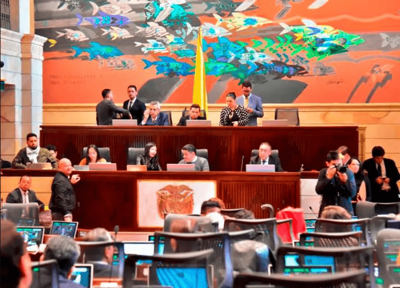 El Pulso de la Nación: Debate y Tensión en el Congreso por la Reforma de Salud