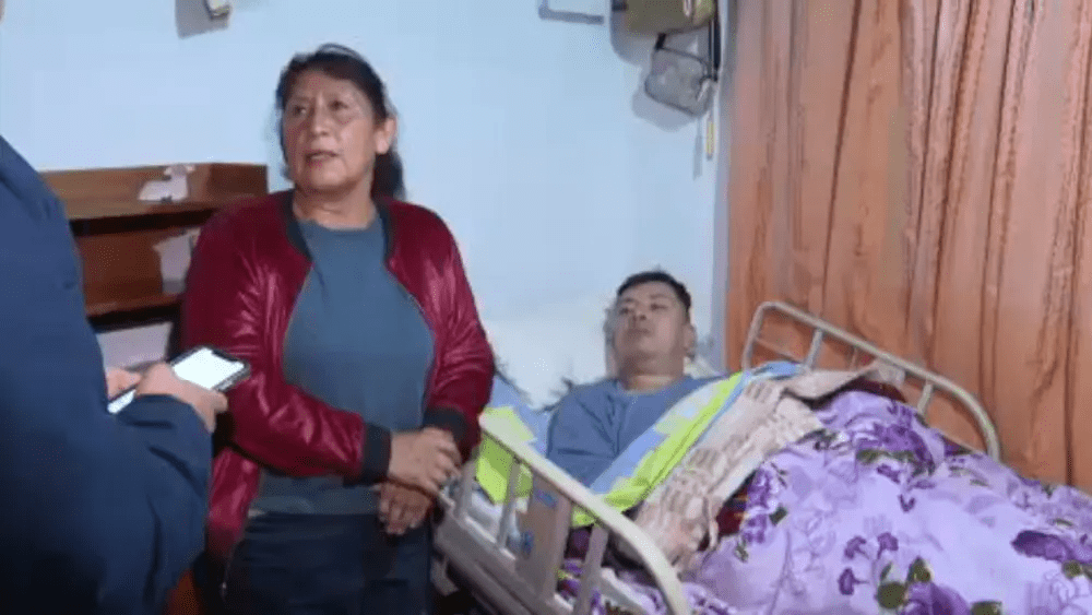Madre en Bogotá recurre a medidas desesperadas ante la falta de medicamentos para su hijo con enfermedad huérfana