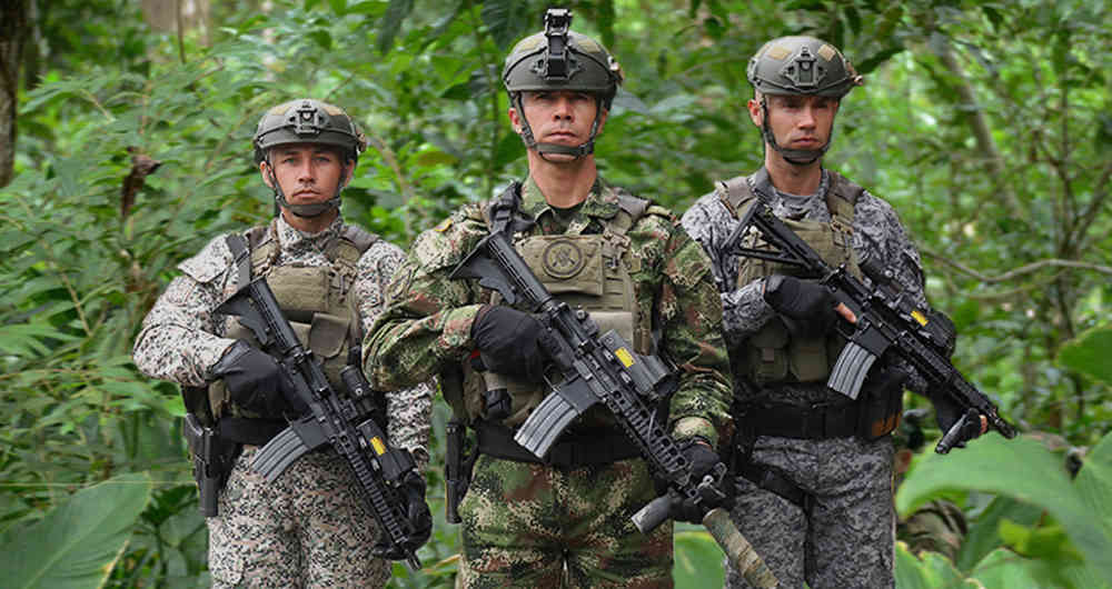 Gobierno ofrece hasta $200 millones de recompensa por autores del asesinato de policías y militares