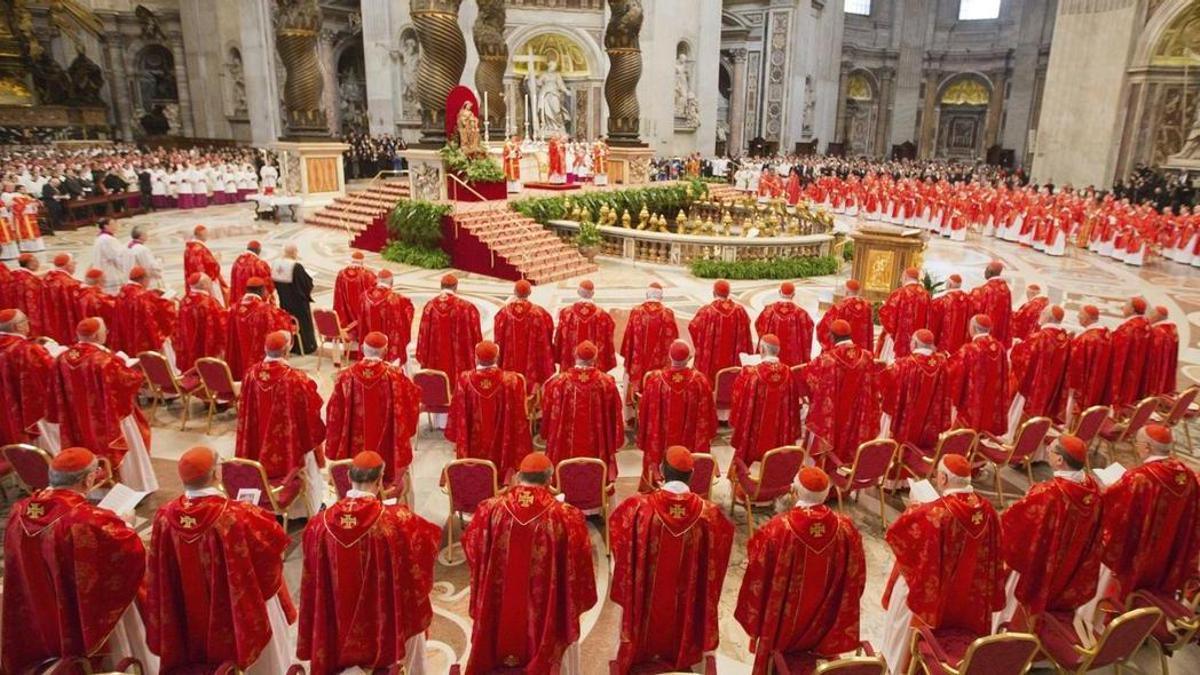 El humo del cónclave: qué significa y cómo se anuncia la elección del nuevo papa