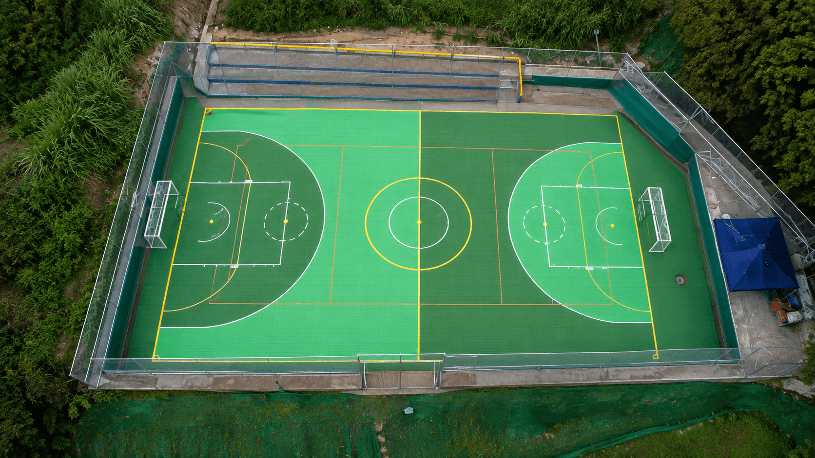 Comuna 13 estrena renovada cancha El Pozo